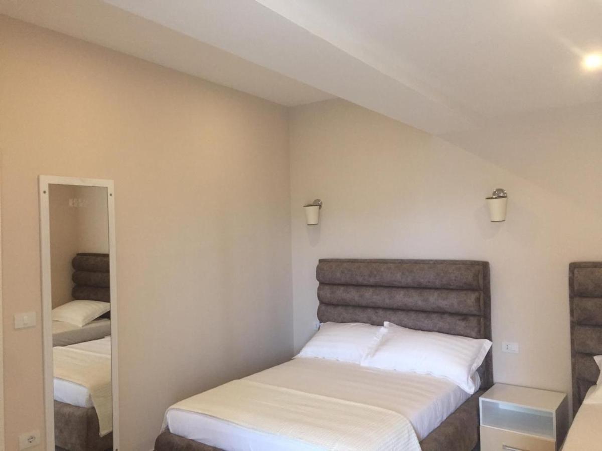 Monte Mare Hotel Влёра Экстерьер фото