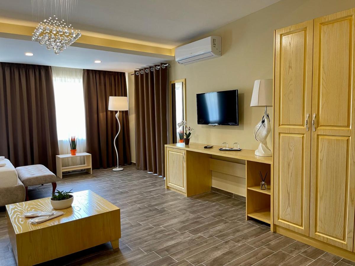 Monte Mare Hotel Влёра Экстерьер фото